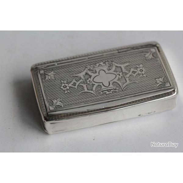 Boite  priser argent