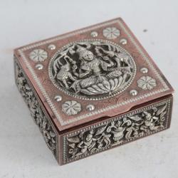 Boite cuivre et argent Déesse Lakshmi Éléphants