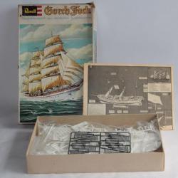 Maquette bateau kit Revell Gorch Fock H-340