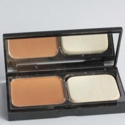 BOBBI BROWN Fond de teint poudre Warm Almond 6.5