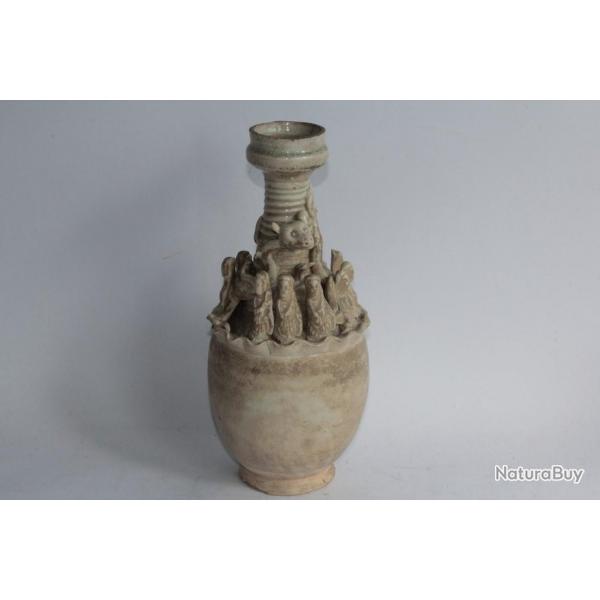Vase funraire Cladon Chine Dragon Dynastie SONG
