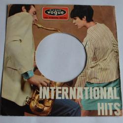 45 Tours Jacques Dutronc ?- Les Play Boys / On Nous Cache Tout,..