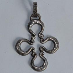 Pendentif bronze argenté YVONNE TINDAS Bijoux d'artiste