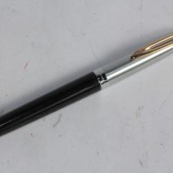 Stylo plume WATERMAN'S C/F plume or 18 K