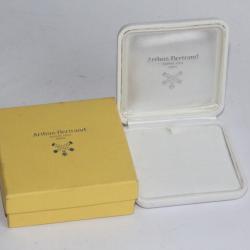 Écrin pour bijoux Arthus Bertrand Médaille