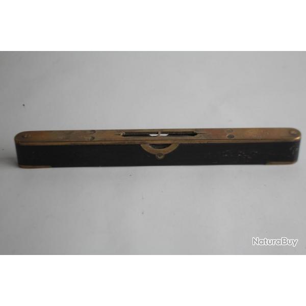 Ancien Instrument mesure niveau  bulle Preston