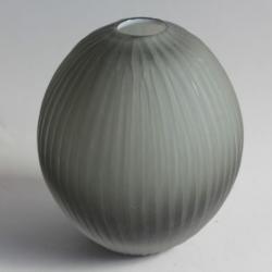 Petit Vase verre multicouche taillé design Scandinave