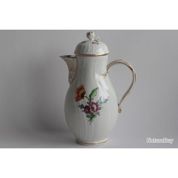 Cafetire porcelaine KPM Berlin Allemagne Fleurs papillon