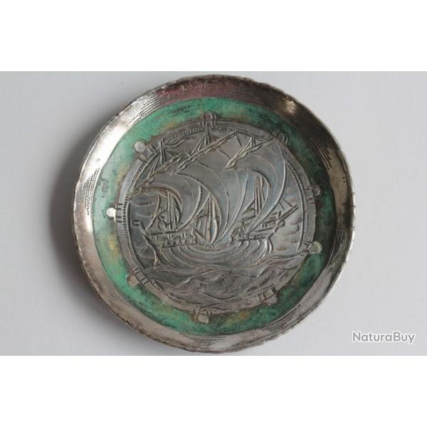 Coupelle dinanderie LOYS Lucha Bateau Art dco