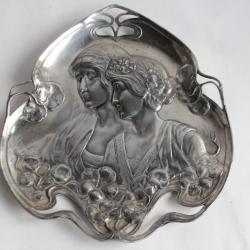 Plat métal argenté WMF Femmes Art Nouveau