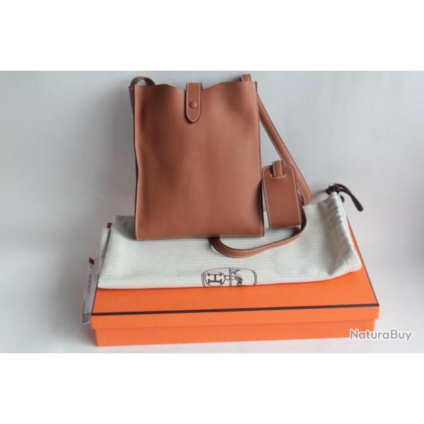 HERMES Sac Pochette uniforme bandoulire Onimaitou cuir marron