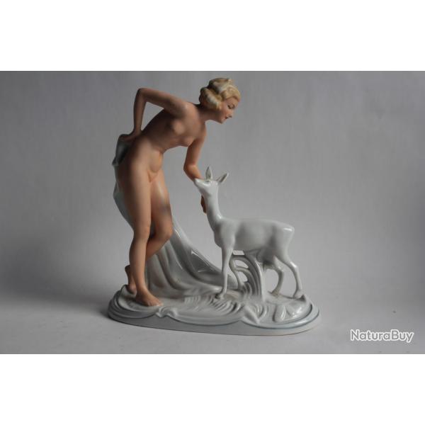 Femme nue Faon porcelaine Schaubach Kunst Allemagne Art dco