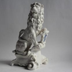 NYMPHENBURG Lion baroque porcelaine Josef Wackerle