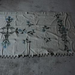 Nappe de table brodé de chardons linge de table Art de la table cuisine