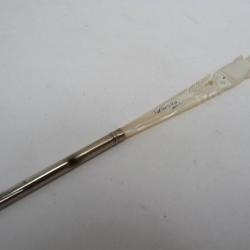 Porte plume nacre souvenir de Paris objets d'écritures