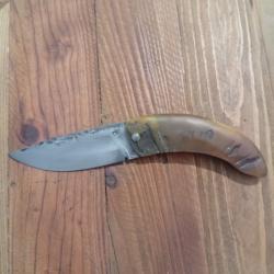 Couteau pliant deux clous acier carbone XC75 et belier