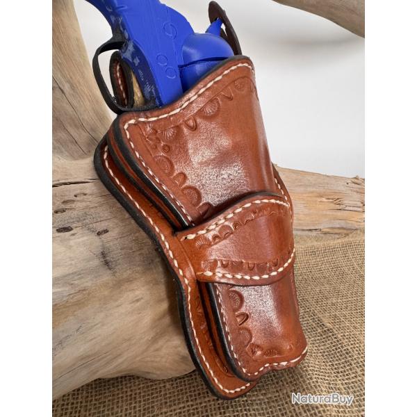 Holster en cuir pour revolvers de type Colt SAA 1873 ou rplique. Droitier N01