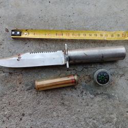 Couteau ancien de survie rangers accessoires dans le manche et boussole