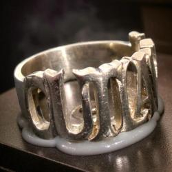 Bague chevaliere " outlaw " en laiton T63- harley biker davidson indian mc gang sons of anarchy