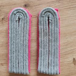 PAIRE DE PATTES D ÉPAULE DE SOUS-LIEUTENANT DES TROUPES BLINDÉES