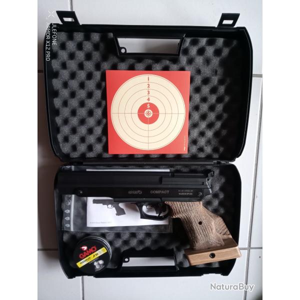 pistolet Gamo compact Gaucher