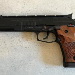 Pistolet Beretta 87 Target 22 LR