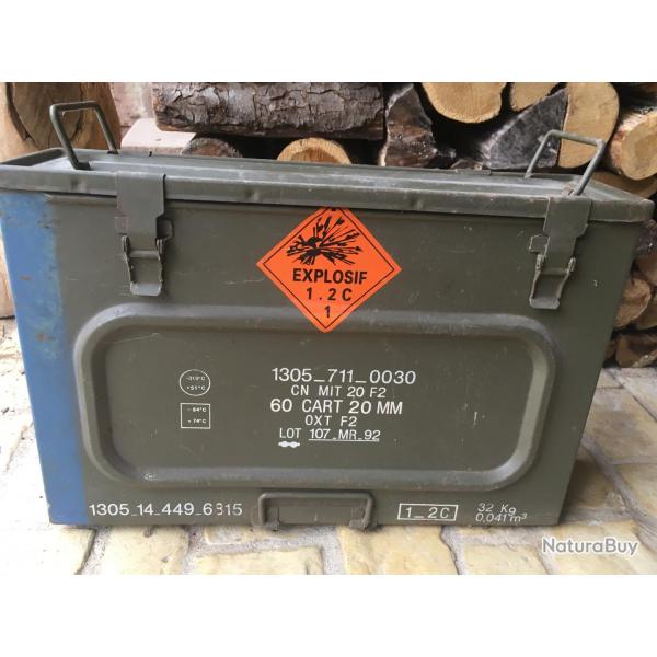 Grande caisse  munition pour canon de 20 mm / Arme Franaise