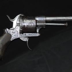 revolver à broches 9mm gravé