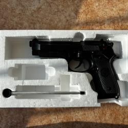Pistolet Beretta M92 Blow Back cal. 6mm BB