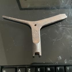 Rare tournevis à 3 branches pour fusils ordonnance suisse