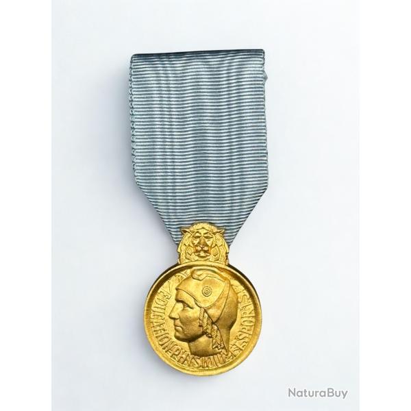(48.001) Mdaille d'honneur de l'Education physique et des sports