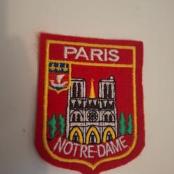 Patch pompier de Paris notre dames sans velcro.