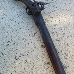 Pistolet a identifier a restaurer ou pour pièces