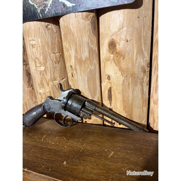 ENCHERES 1 - PISTOLET A BROCHE LEFAUCHEUX 11MM - CAT D