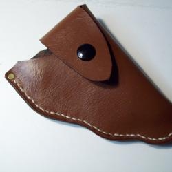 petit étui cuir pour pistolet 6,35 pour gaucher marron rouge