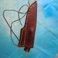 couteau de botte de chasse forgé par un artisan polonais