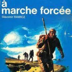 À marche forcée par slavomir rawicz. j'ai lu bleu.