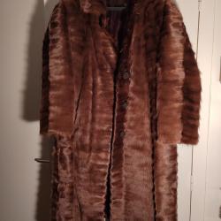 Manteau en vison couleur chocolat, femme, tr&egrave;s bon &eacute;tat