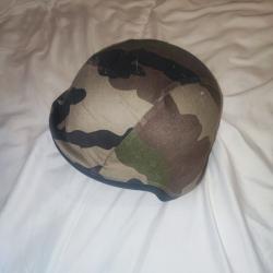 Casque militaire OTAN / NATO Kévlar neuf  survie protection sécurité + housse de protection.