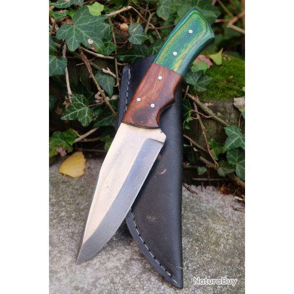 Couteau de Survie Bushcraft Lame Acier Carbone 1055 Manche 2 Bois Etui Cuir Fabric Artisanale