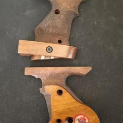 Plaquettes en très bon état pour pistolet UNIQUE D E S 69 .