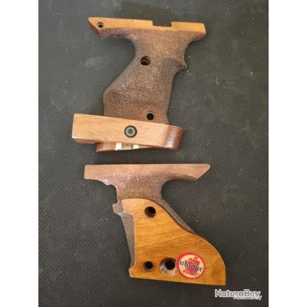 Plaquettes en trs bon tat pour pistolet UNIQUE D E S 69 .