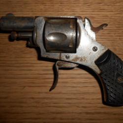 REVOLVER BULLDOG CAL.320 Saint-Etienne