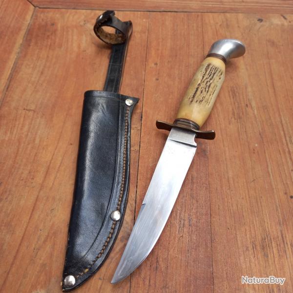 Joli Couteau de Chasse SABATIER Manche en Bois de Cerf avec tui en cuir