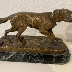 Chien de chasse bronze
