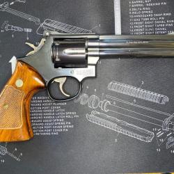 Smith & Wesson modèle 586, 357 Distinguished Combat Magnum, Canon 6 pouces.