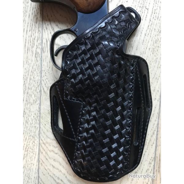 Bel tui cuir faon basket.