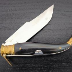 Superbe couteau pliant de fabrication espagnole, signé Halcón Vanadio. Modèle traditionnel avec lame