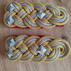 PAIRE DE PATTES D ÉPAULE DE GENERAL