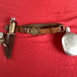 Ceinturon Scout avec accessoires